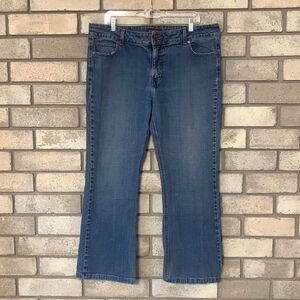 Levi’s 526 bootcut jeans slander fit women 16